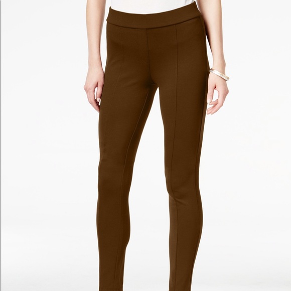 Style & Co. Pants - Mid Rise Leggings with Pockets!